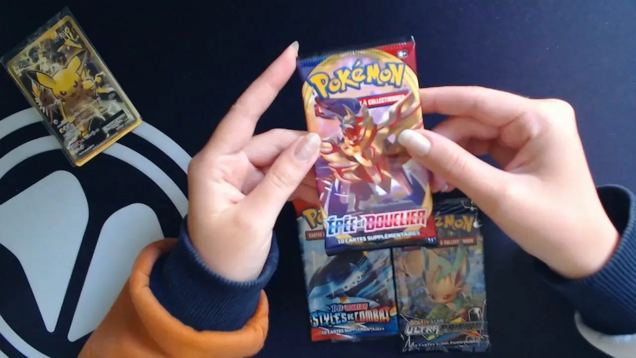 Comment ouvrir un booster Pokémon ?